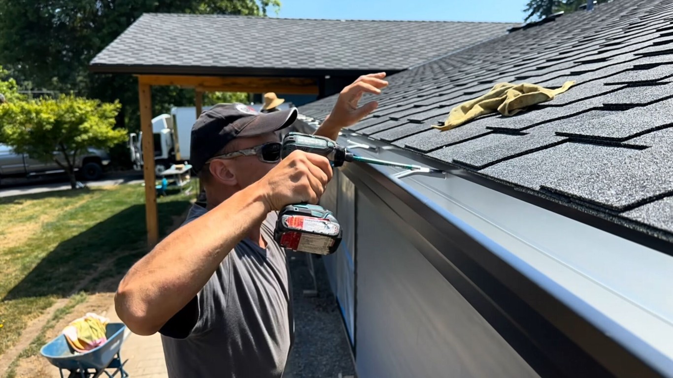 Gutter installation and repair services in Glendora